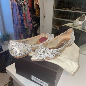 Badgley Mischka Gigi Ivory Rhinestone wedding flats size 7